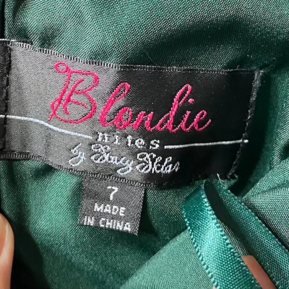 Blondie Nites Prom Dress - Picture 4 of 4